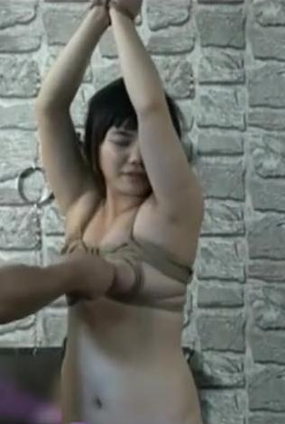 [国产精品] 捆绑吊起操逼